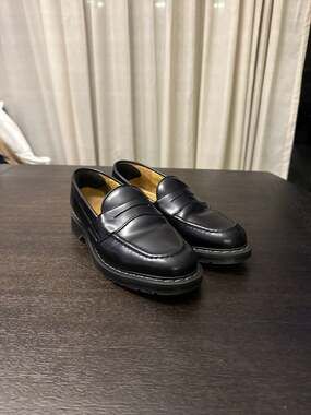Solovair Black Hi-Shine Grained Penny Loafers Made in England